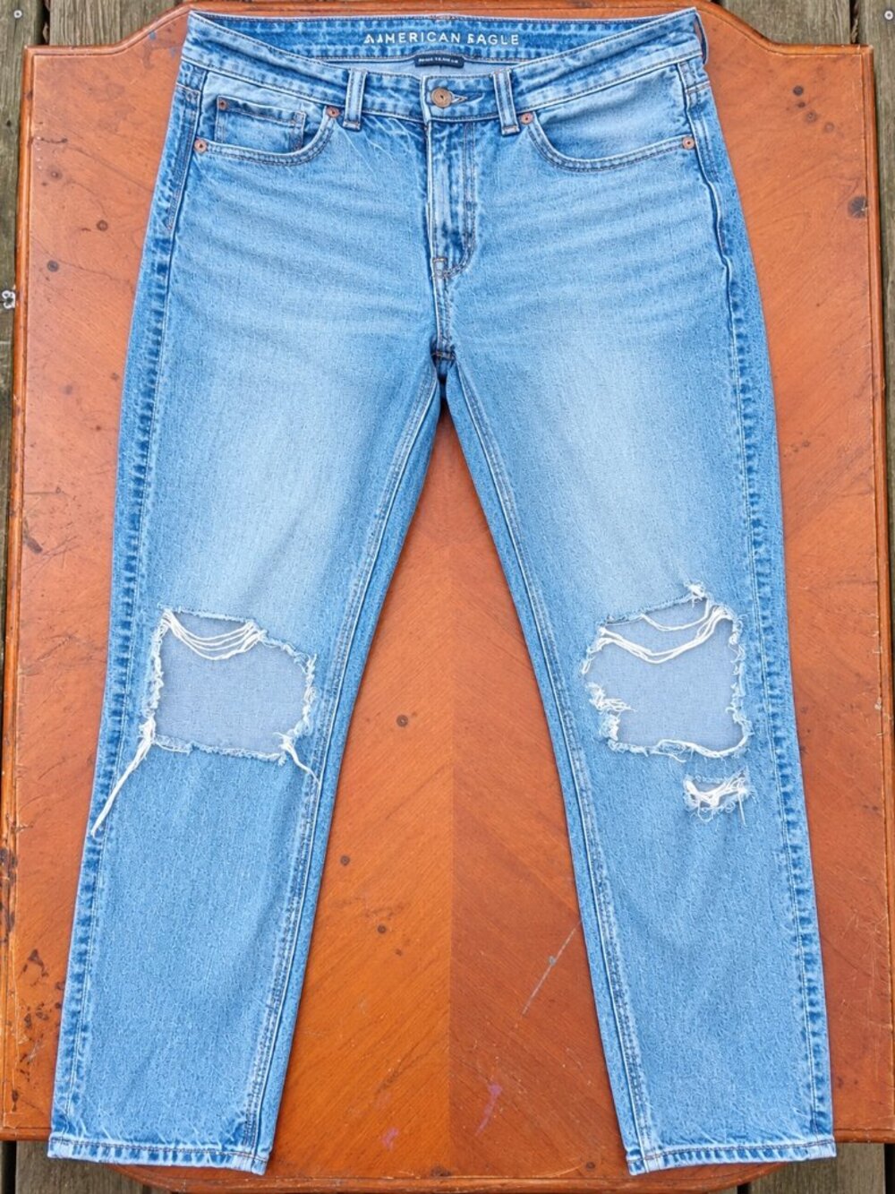 American Eagle Rigid Distressed Light Wash Straight Leg Jeans Women’s 0 Short